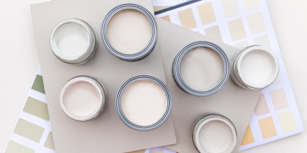Pintar Fachadas y Patios de Luces de Comunidades Vecinos / Propietarios en Alcobendas · Pintura para Pintar Viviendas y Edificios Residenciales